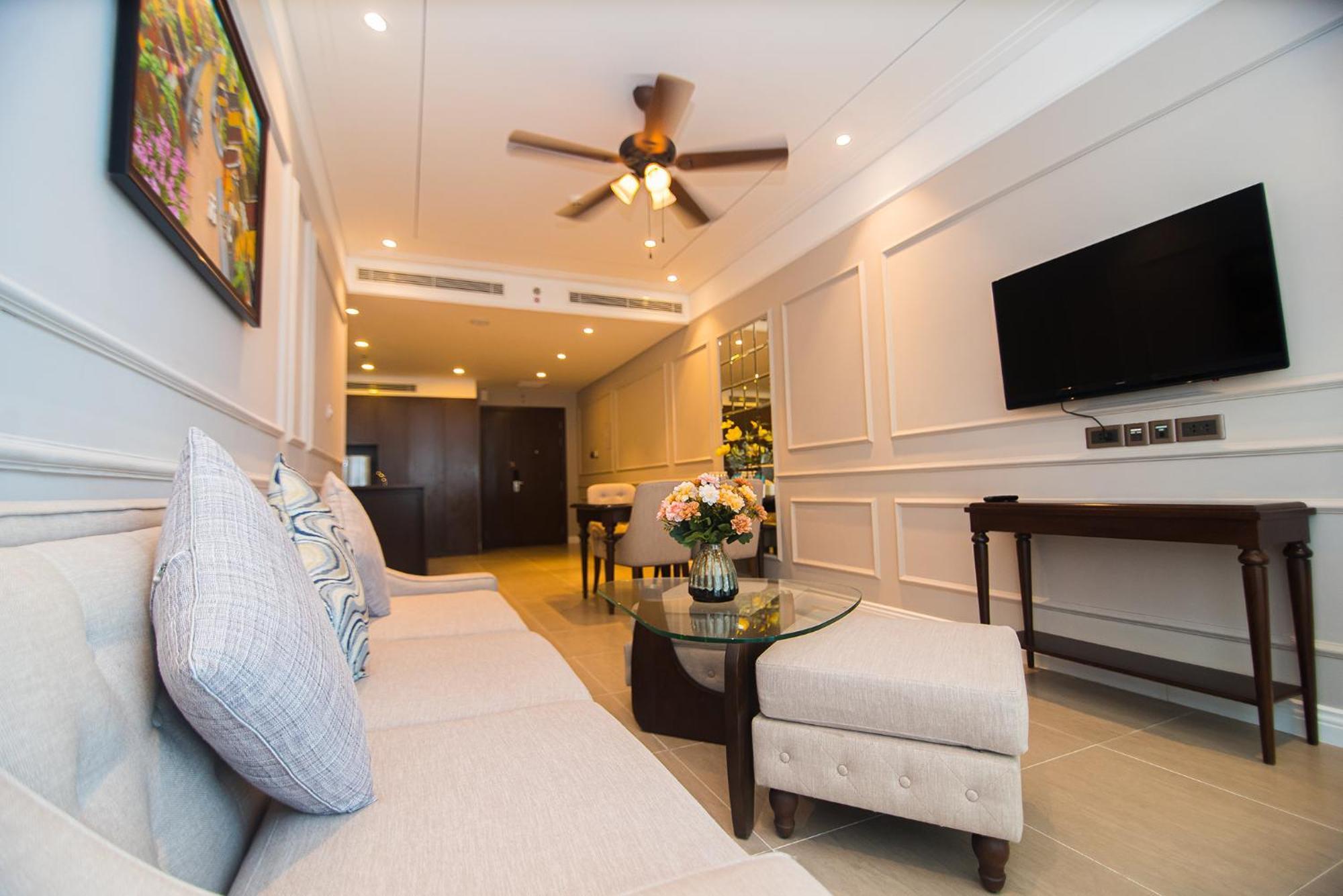 Luxury Apt Opposite Mykhe Beach 다낭 외부 사진